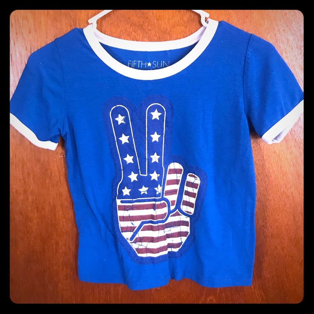 Fourth Of July Peace Sign Crop